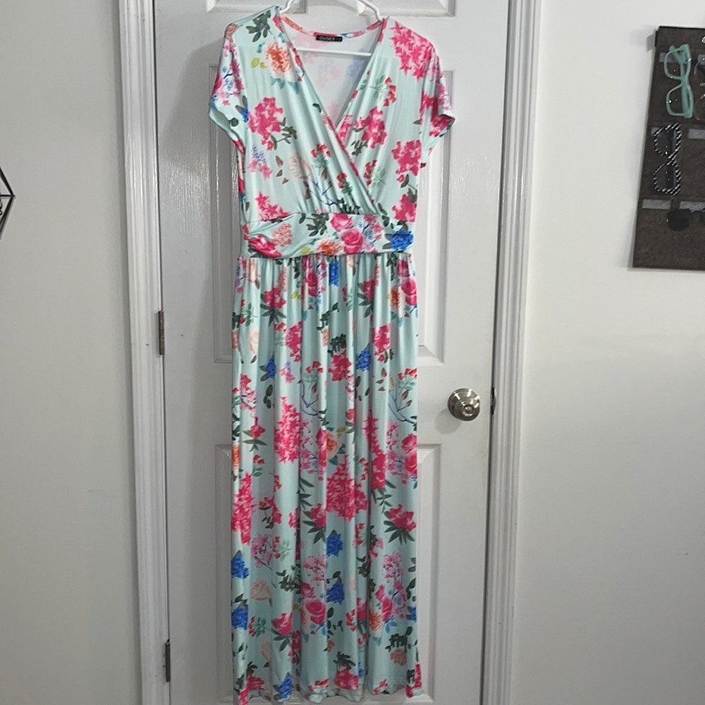 Floral maxi with pockets